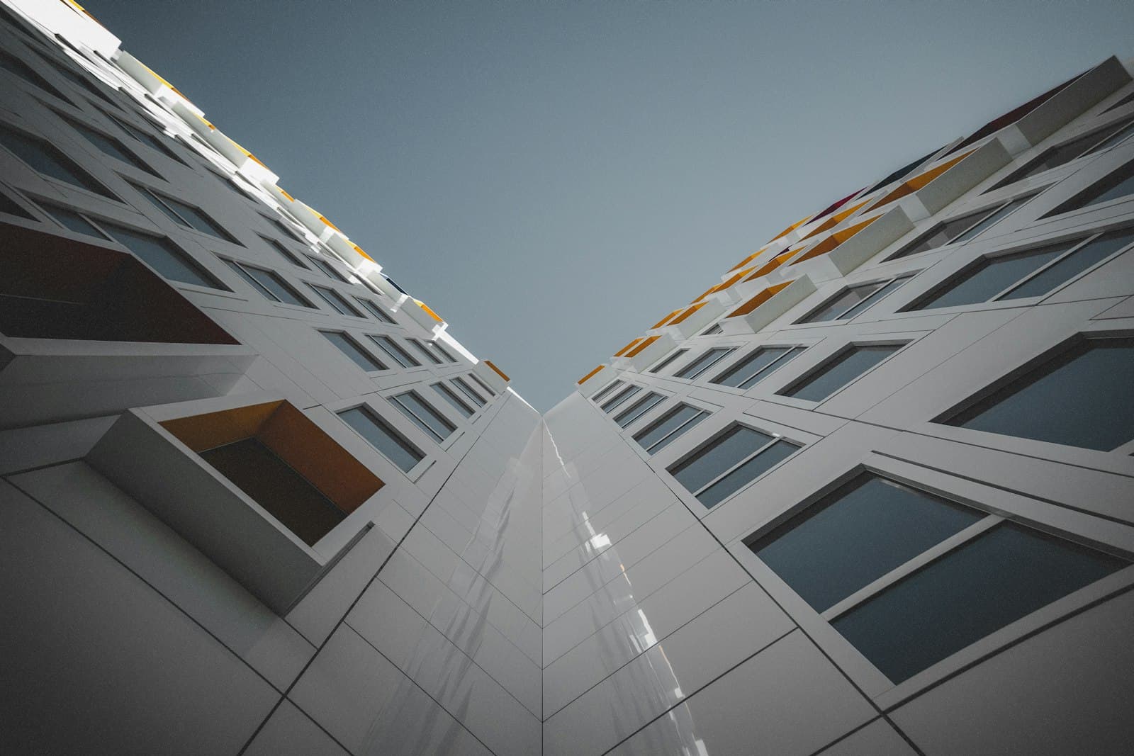 Preț termoizolare fațadă Moldova 2026: cât costă pe m² și cât economisești